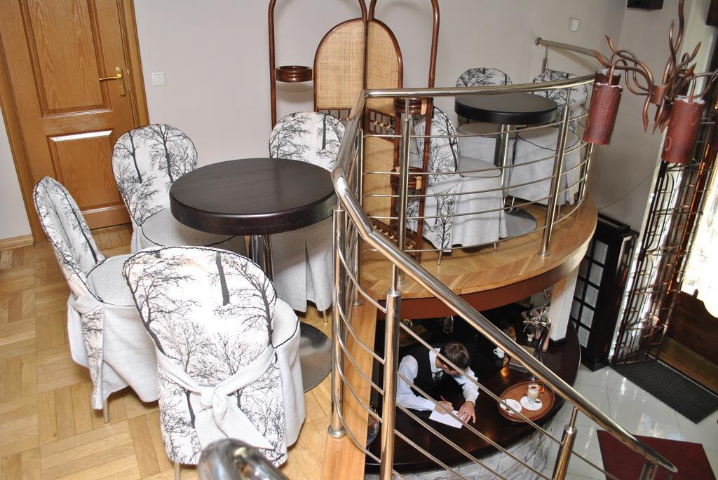 Apartment Roman * לבוב